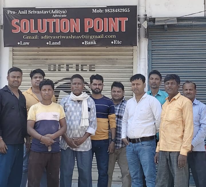 Saving Thinks Firm's Office Closed; Angry Account Holders Stage Protest