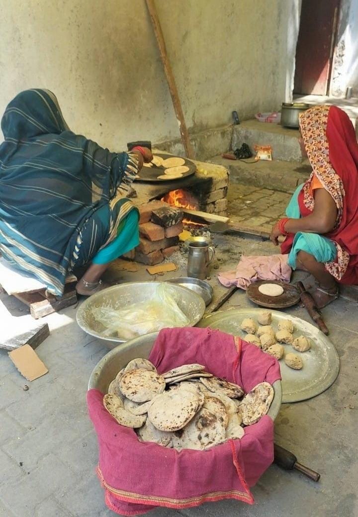Gas cylinder problem persists, MDM is being cooked on the stove for a week.