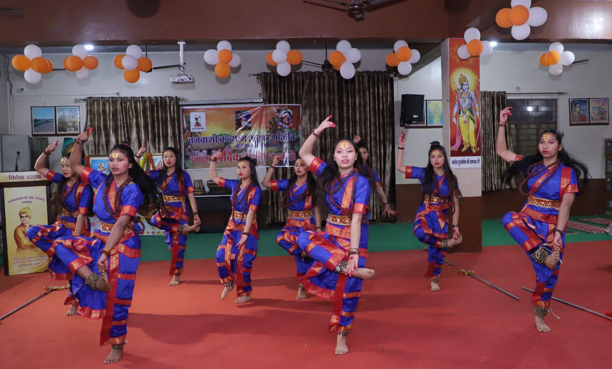 The children mesmerized the audience with their cultural presentation.