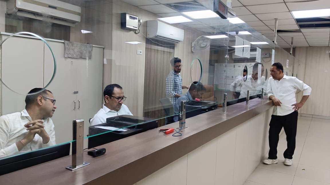 Collector rates of five tehsils were not fixed even on the sixth day, registry started in three