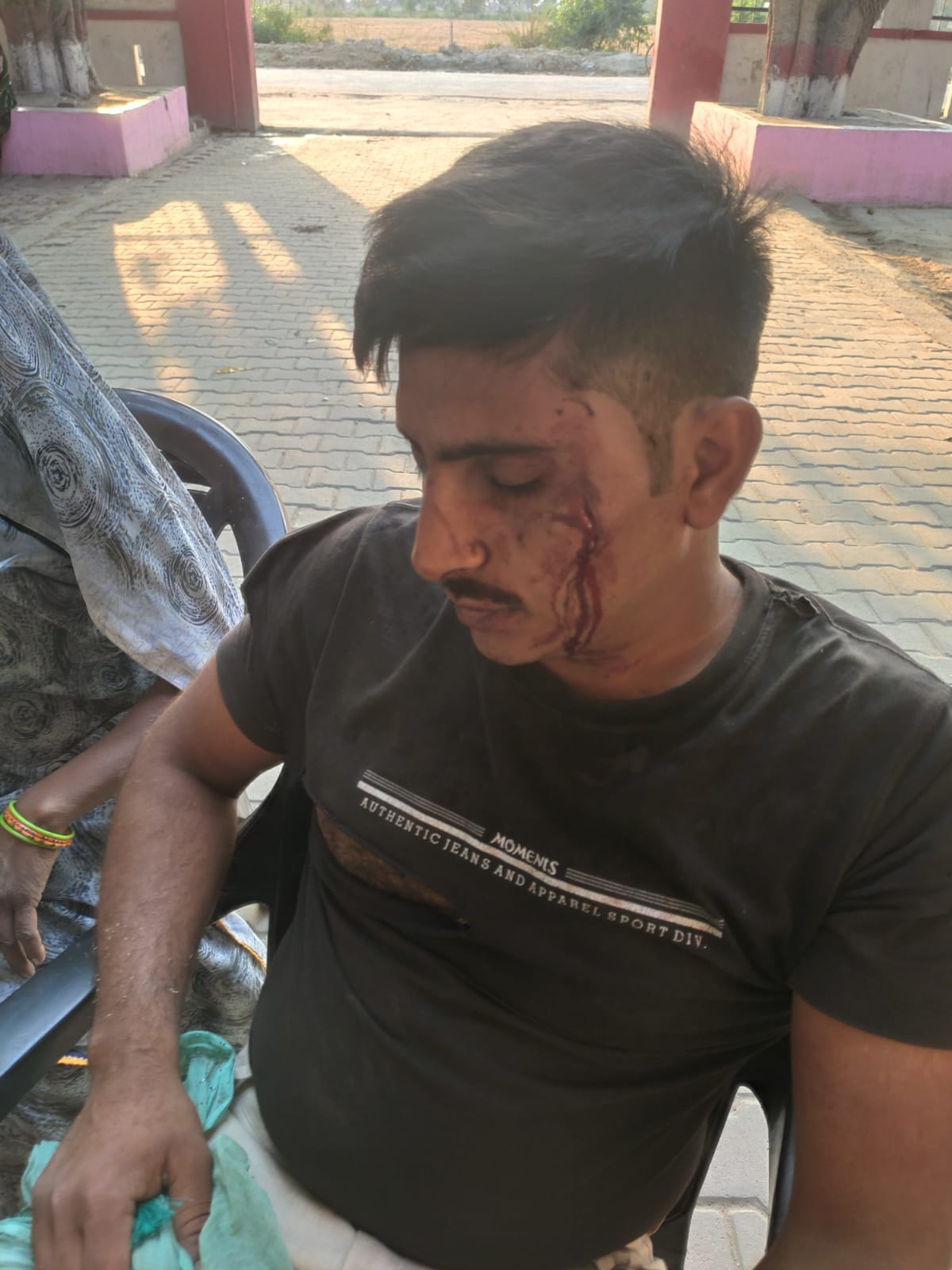 6 people injured in a brawl in Gopalpur