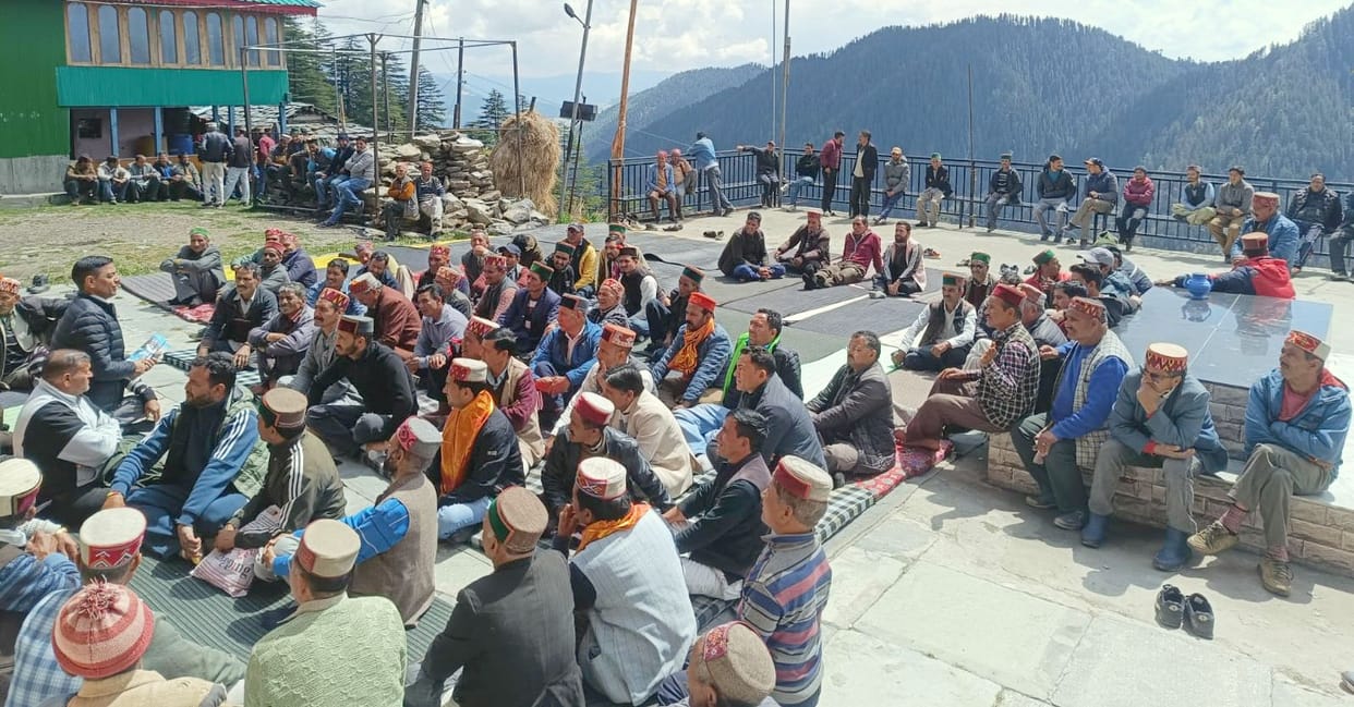 A meeting of three forts and seven Haryanas was held in the presence of Devta Vyas Rishi