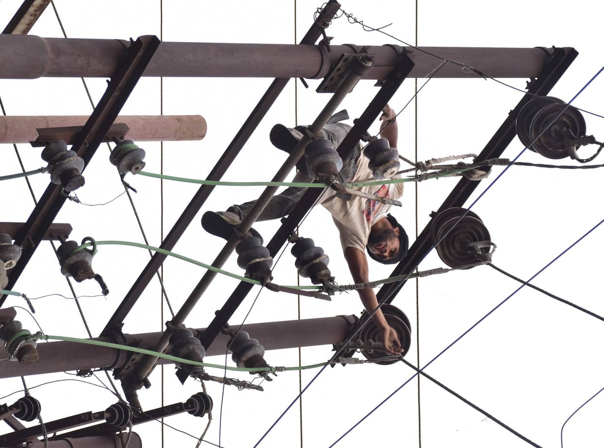 Power supply disrupted in the city due to storm and rain, people struggled with waterlogging.