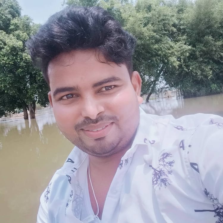 Bihar Accident: सिलिंडर लेने जा रहे युवक की सड़क हादसे में मौत, अज्ञात वाहन ने मारी टक्कर; परिजन बेसुध