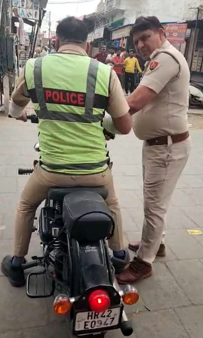 A challan of Rs 31,500 was issued for installing a modified silencer on a Bullet bike.