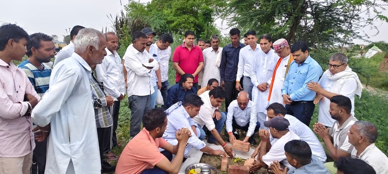 Foundation stone laid for a Chaupal worth Rs 15 lakh in Garhi Jatan