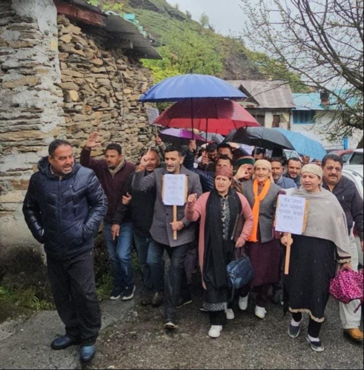 BJP protests in Jubbal over neglect of gardeners