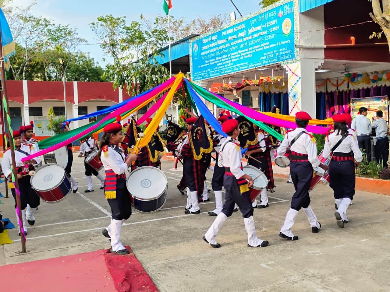 जवाहर नवोदय विद्यालय में वार्षिक उत्सव के दौरान आयोजित कार्यक्रम। स्रोत : प्रशासन