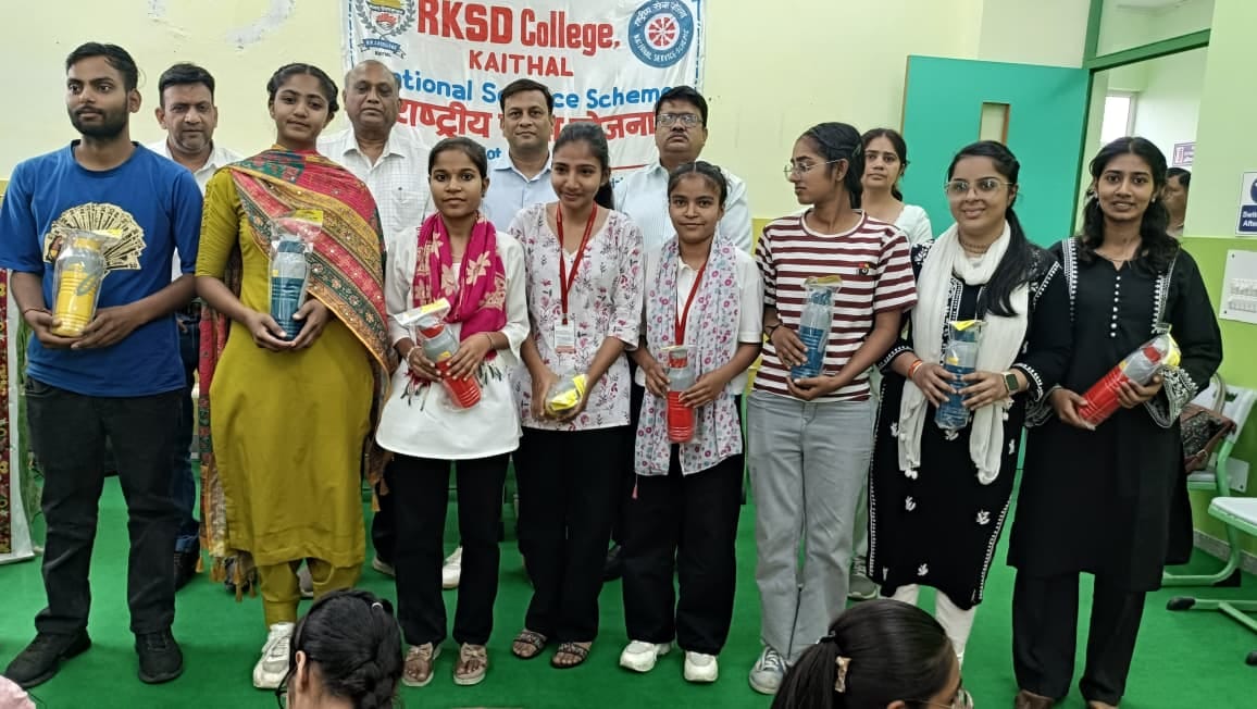 Jyoti, Anita and Anuj became the best volunteers