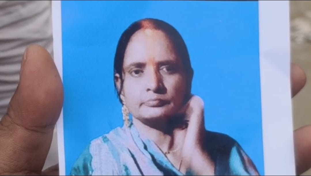 missing school teacher body found on railway track suicide case bihar rohtas news