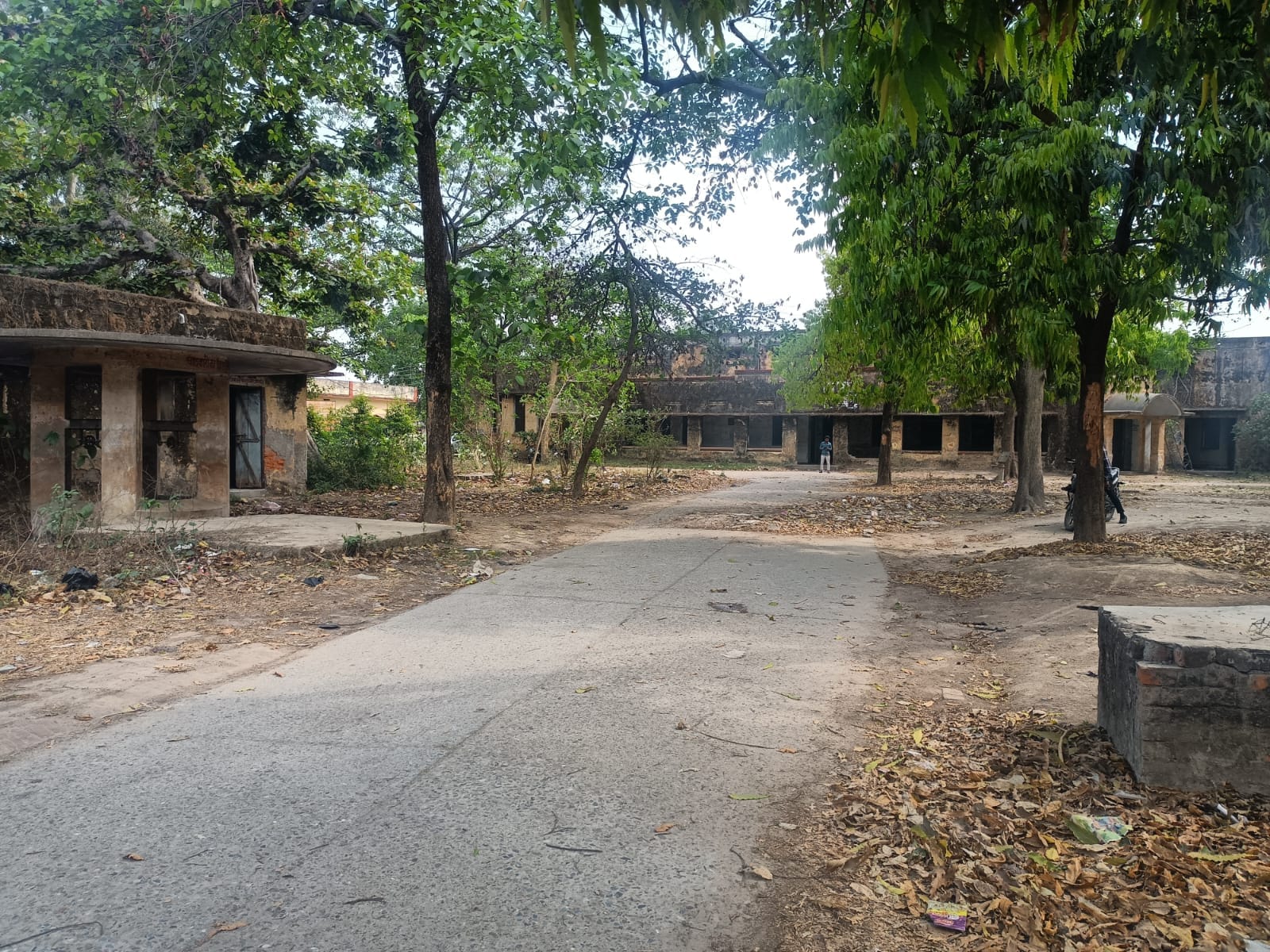 पुराने तहसील परिसर में इसी स्थान पर बनेगा पार्किंग व मल्टीप्लेक्स। संवाद
