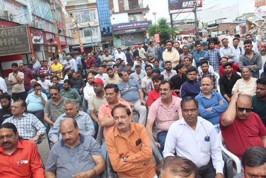 Central Market: SP batting on BJP's pitch