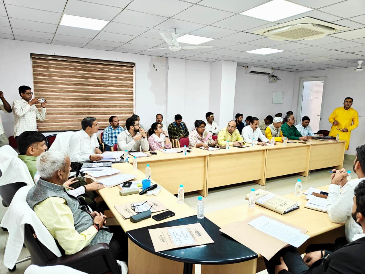 Banke Bihari Temple: Flower Decoration Fee Reduced Focus on Security  and Management