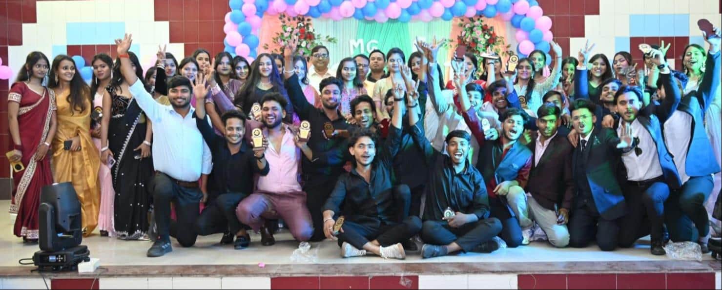 एमजीकेवीपी एनटीपीसी शक्तिनगर के वाणिज्य विभाग की ओर से आयोजित कॉम्फेस्ट 2026 में शामिल छात्र-छा