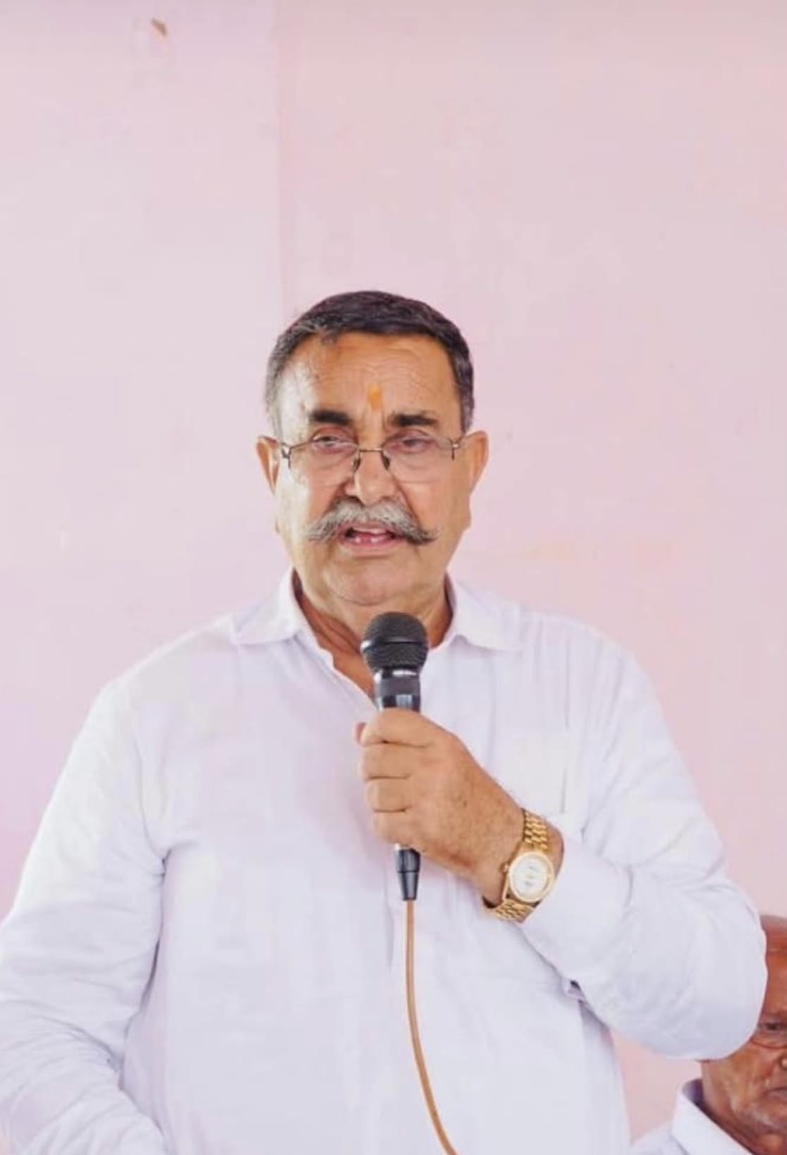 Government should remove biometric condition, farmers should get relief