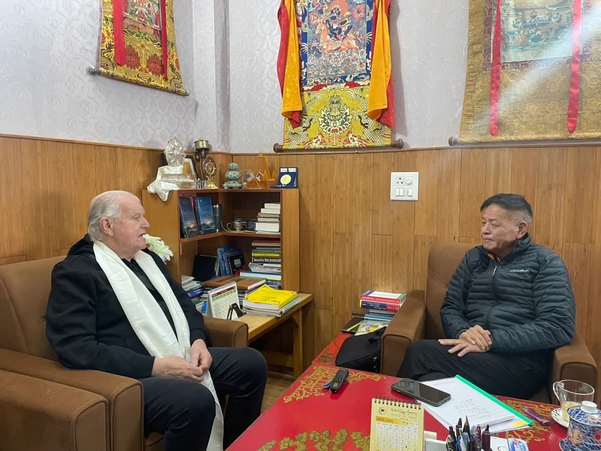 Australian religious leader Reverend Bill Cruise meets Tibetan Sikyong Penpa Tsering
