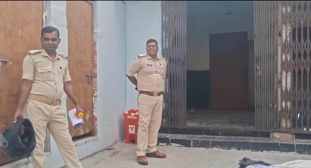 पुलिस मामले की जांच में जुटी