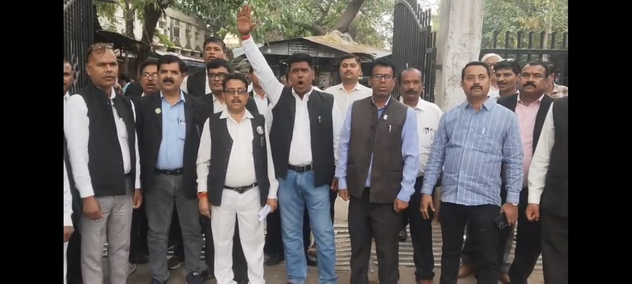 Lawyers protested for the third day over the death of an advocate.