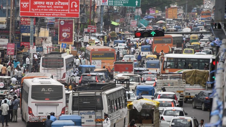 यूपी: अब एक साथ नहीं होगी शहर के मुख्य स्कूलों की छुट्टी, जाम से बचने के लिए बनाई गई गाइडलाइन; लगेगा जुर्माना