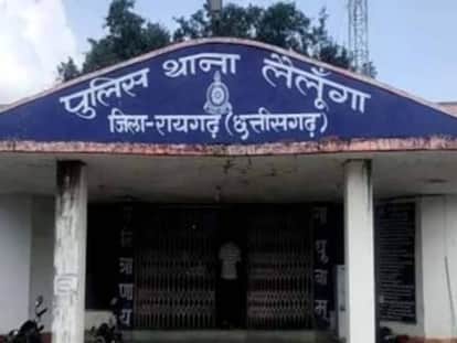 90000 rs Stolen in Raigarh After Breaking Open Two Motorcycle Storage Compartments