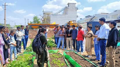 Students Learned the Technique of Vermicomposting
