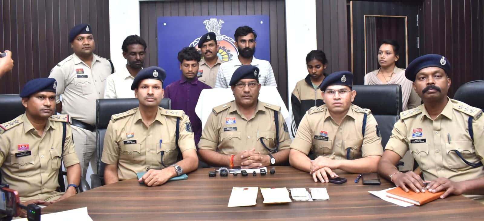 हेरोइन तस्कर गिरोह को पुलिस ने किया गिरफ्तार