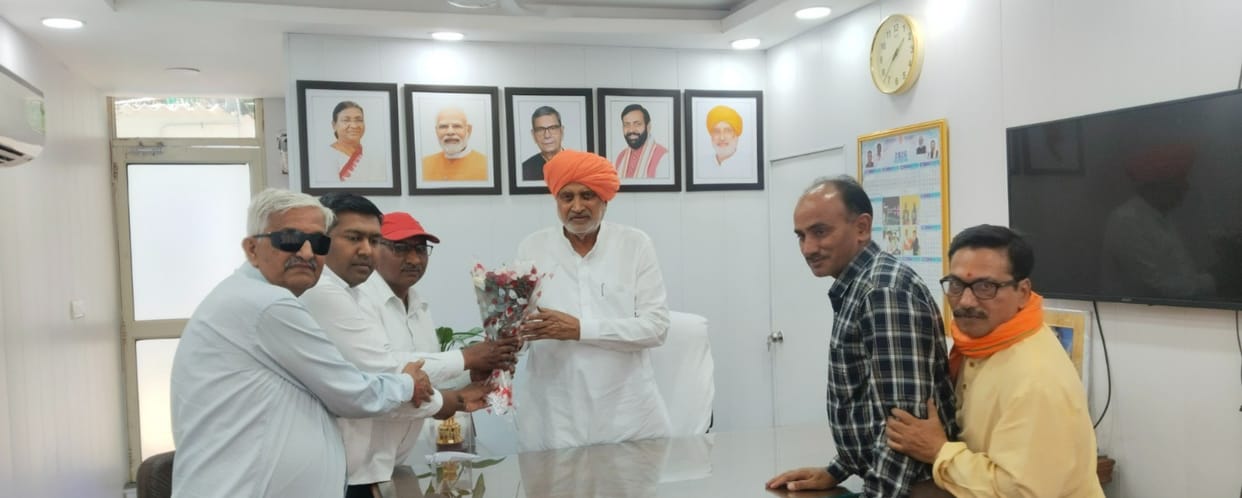 Shopkeepers raised demand for ownership rights, Agriculture Minister gave assurance
