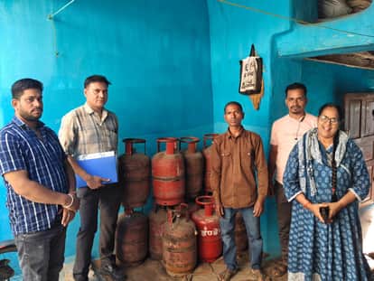 Food Department Raids 20 Domestic LPG Cylinders Seized in Korba