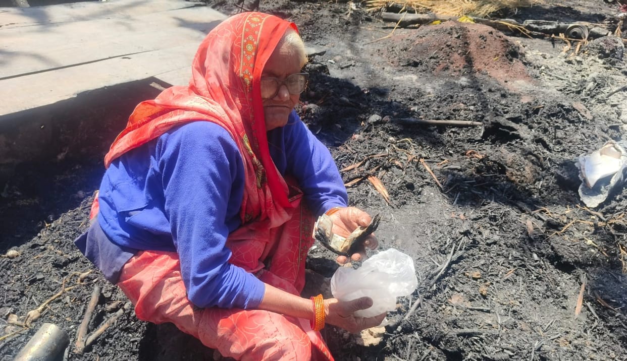 Fire Breaks Out in Hut in Nigohi; Villager, Unable to Rise Due to Illness, Suffers Burns
