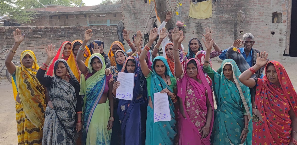 29 villagers duped of lakhs of rupees in the name of providing Prime Minister's housing
