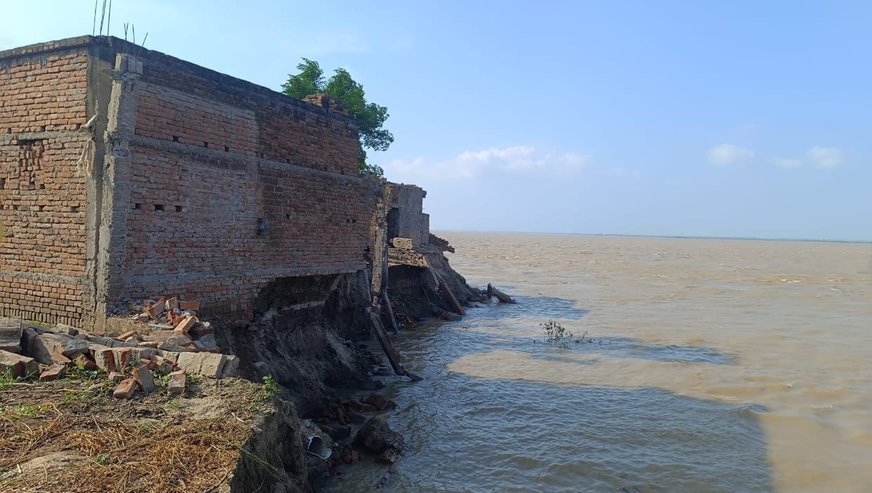 97.18 crore will be spent to save 119 villages from erosion by Ganga and Saryu.
