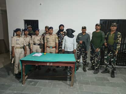 29th battalion ssb arrests hardcore naxalite pradeep yadav gaya dumaria operation today bihar