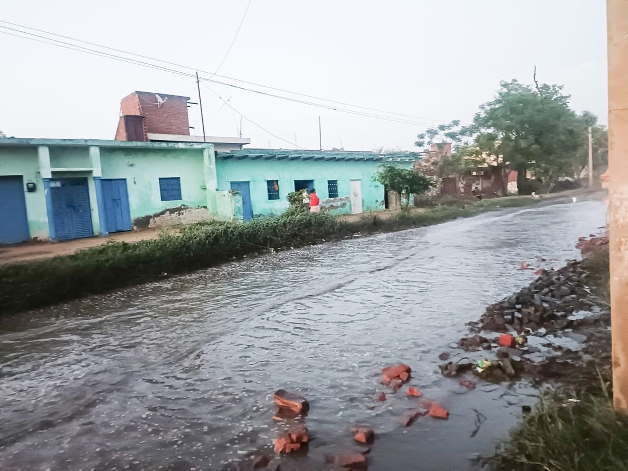Dirty water on the road in Ausaf Ali troubled pedestrians