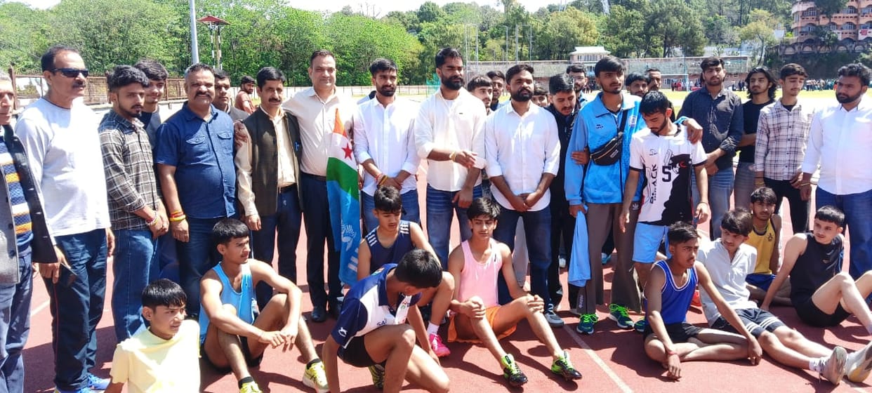 Workers should actively participate in the anti-drug campaign: Naresh