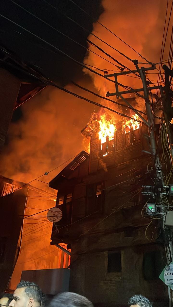 Srinagar, Fire in Five House, Downtown, Habbakadal