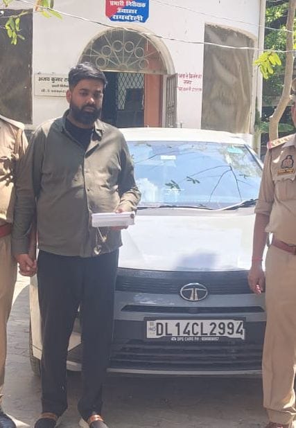 Man arrested for duping engineer brothers of Rs 1 crore