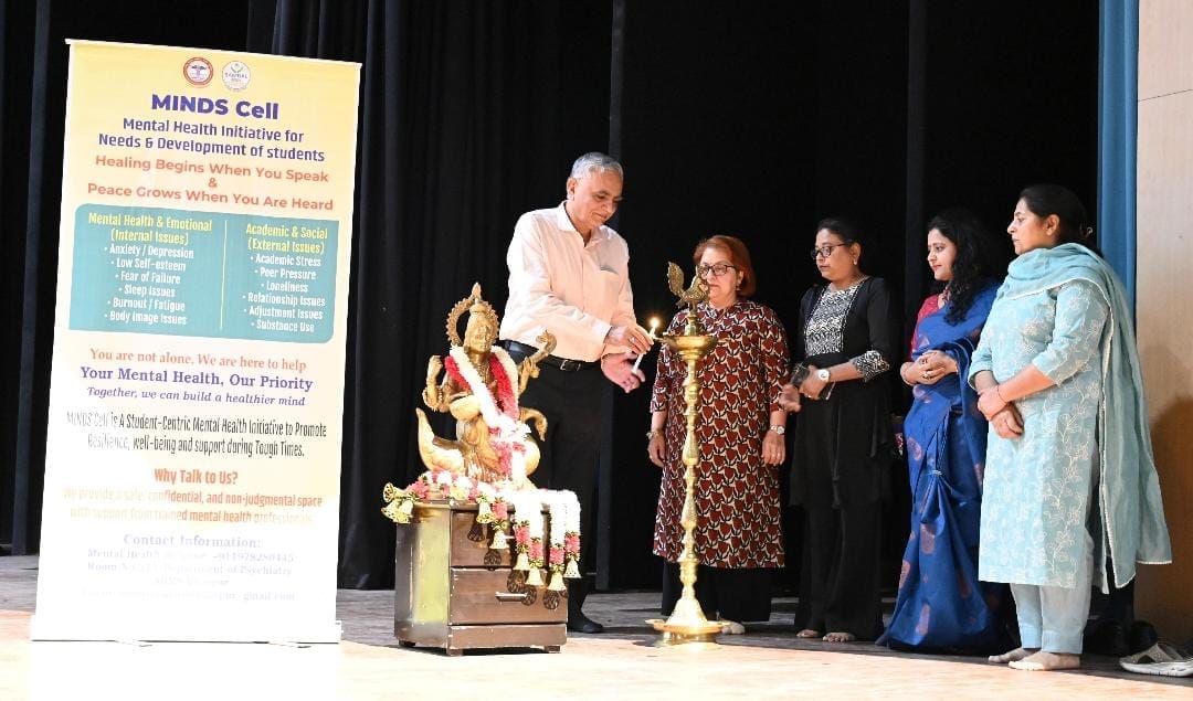 A musical gathering resonated at AIIMS Bilaspur, music relieved stress.