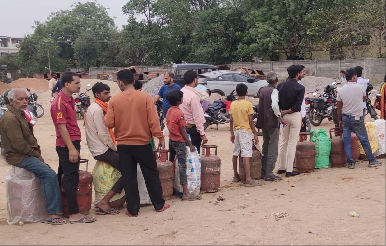 Five cylinders will be available for Rs 23,270 during the wedding season.