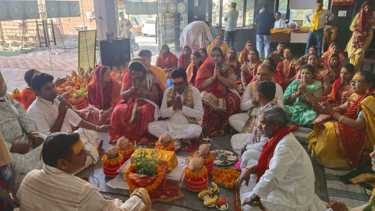 Shrimad Bhagwat Katha begins at Shiva Temple with Kalash procession
