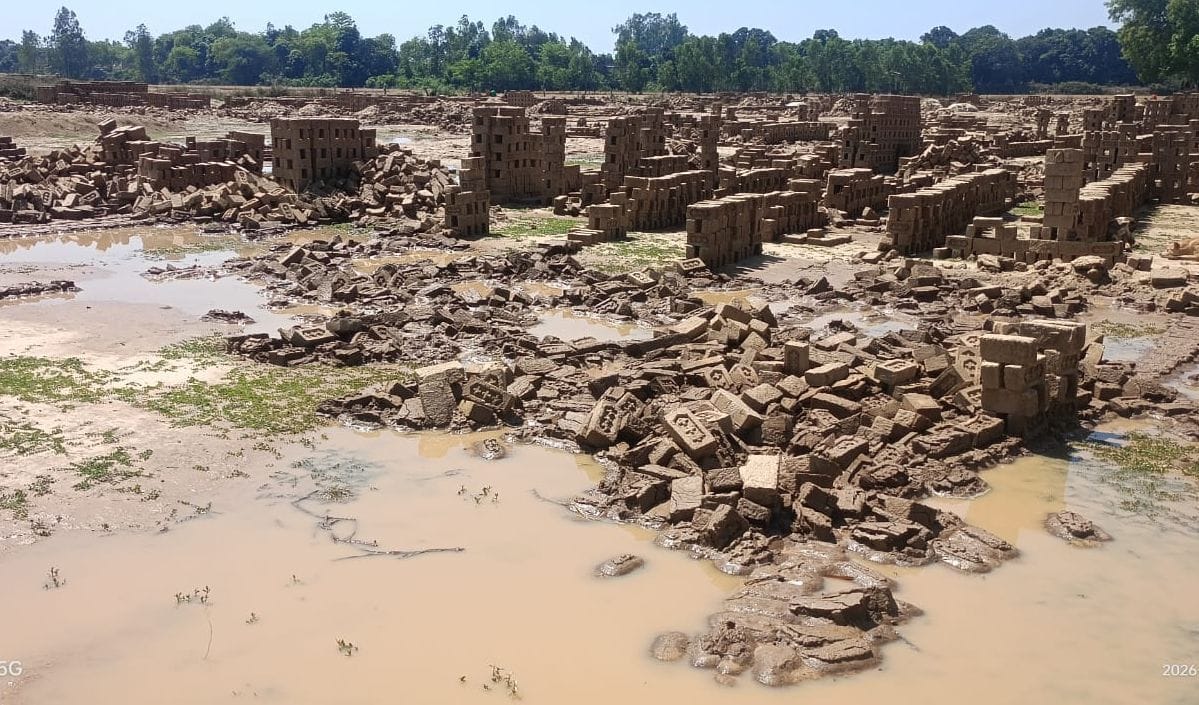 Unseasonal rain caused a loss of 1.5 crore rupees to kiln operators
