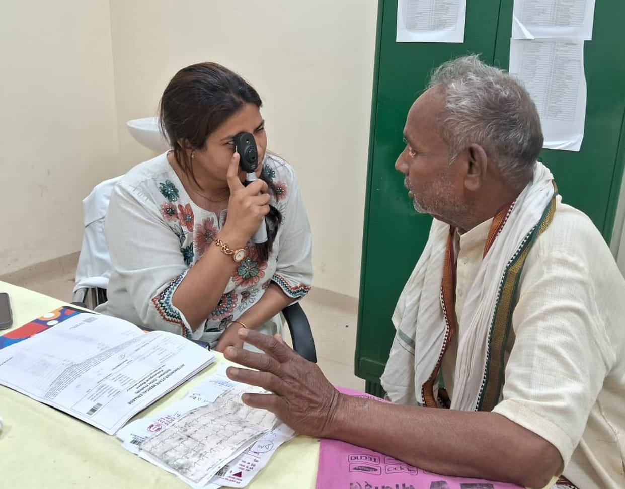 Dust generated during wheat harvesting and threshing is causing eye ailments
