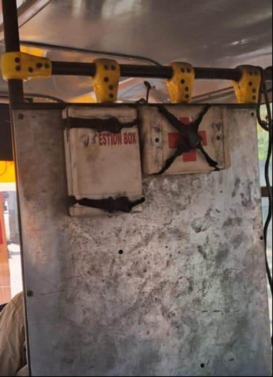 रोडवेज बस में लगा फर्स्ट एड बाक्स बना शोपीस। संवाद