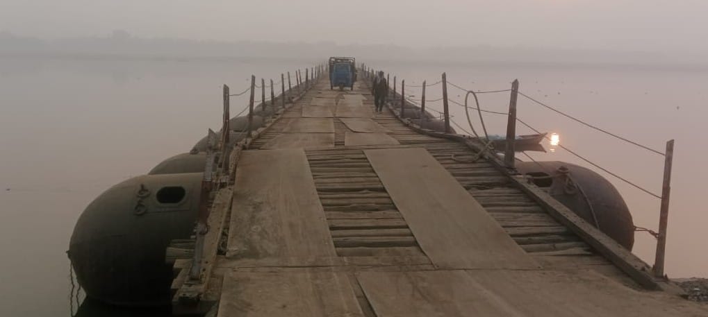 Traffic resumes on Rampur Pipa Bridge after the rain