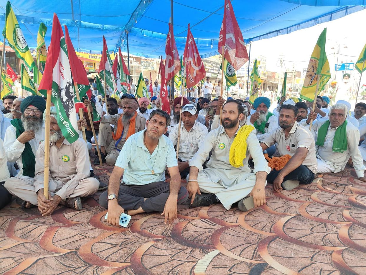 Protested against new rules in crop procurement
