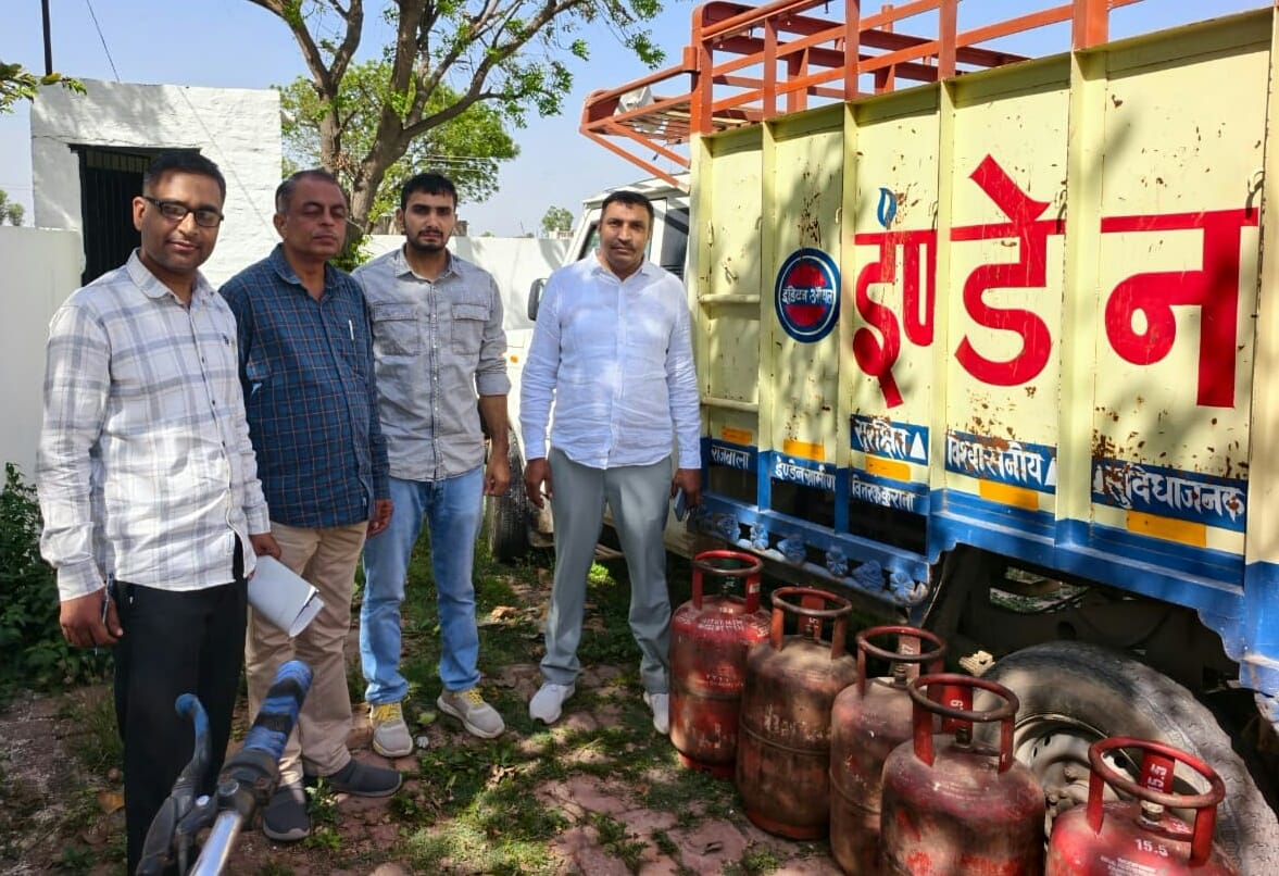 The department seized six domestic cylinders from dhabas and hotels.