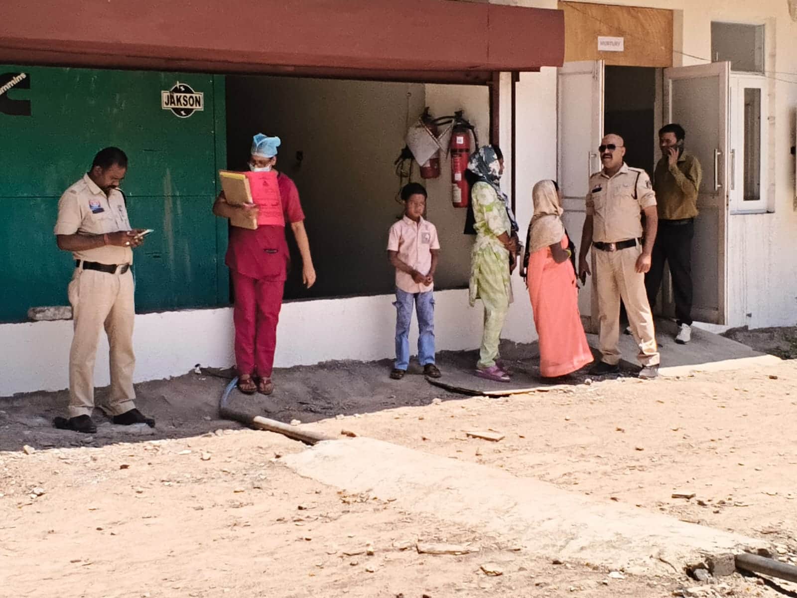 ऊंचाई से गिरे श्रमिक की अस्पताल में मौत