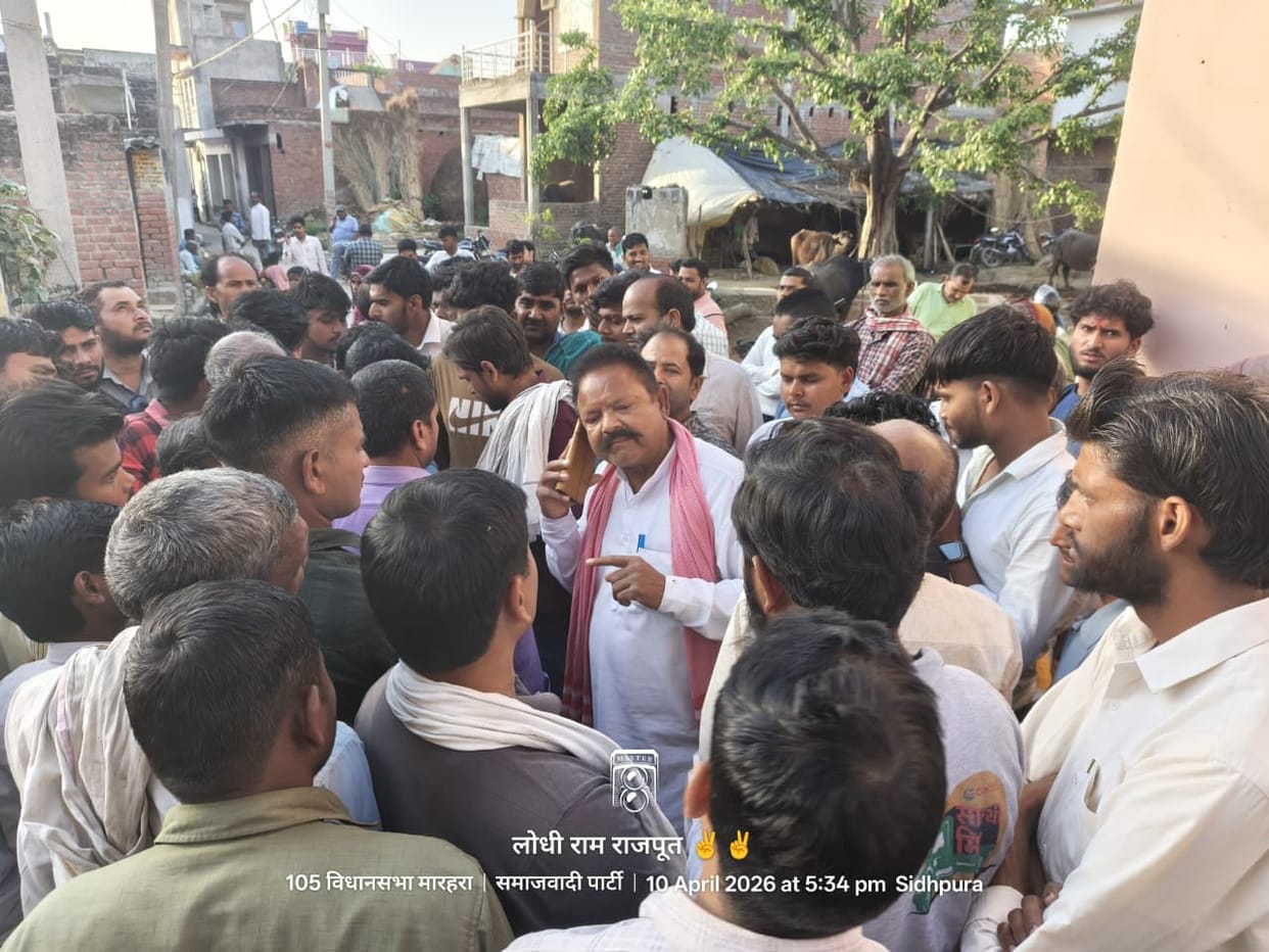 etah news road accident death