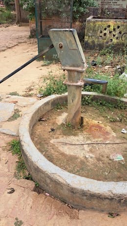 Drinking water crisis in Mahuli Ayurvedic Hospital