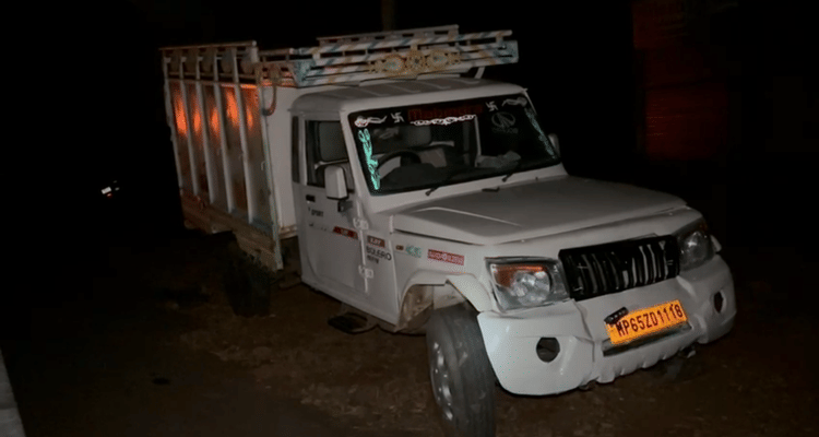 डिंडौरी में भीषण सड़क हादसा: तेज रफ्तार वाहन ने पांच लोगों को रौंदा, सभी की मौके पर मौत; यहां पसरा मातम