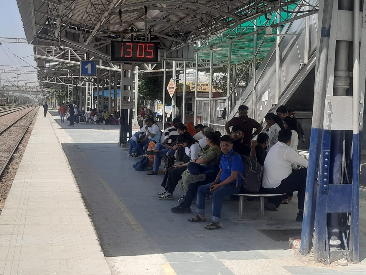 Netaji Express will now run as a mail train, super fast charging will be abolished.